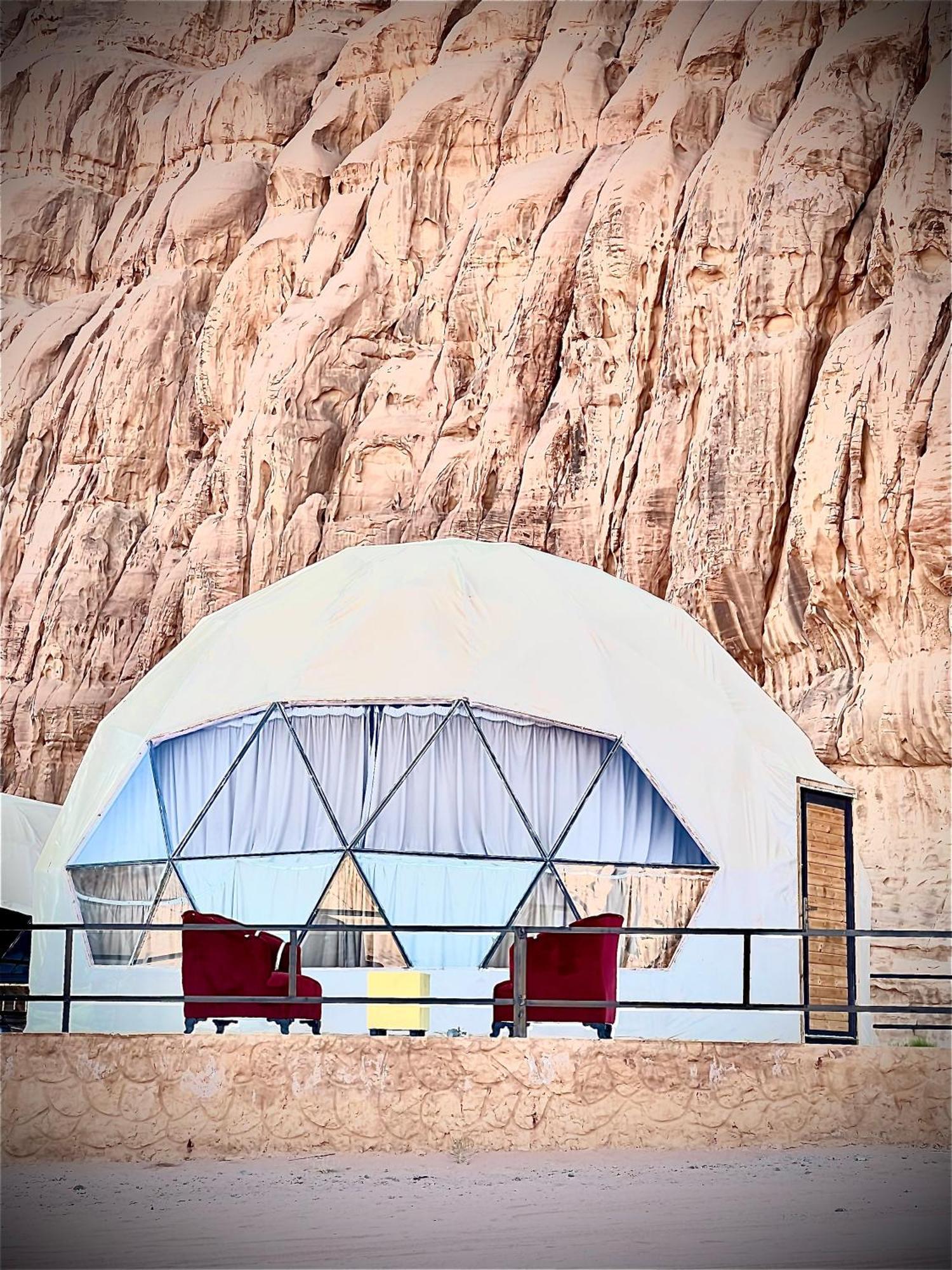Rum Victoria Luxury Camp Wadi Rum Extérieur photo