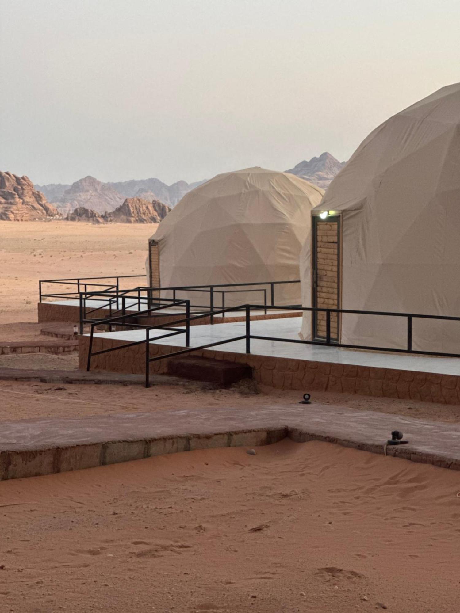 Rum Victoria Luxury Camp Wadi Rum Extérieur photo