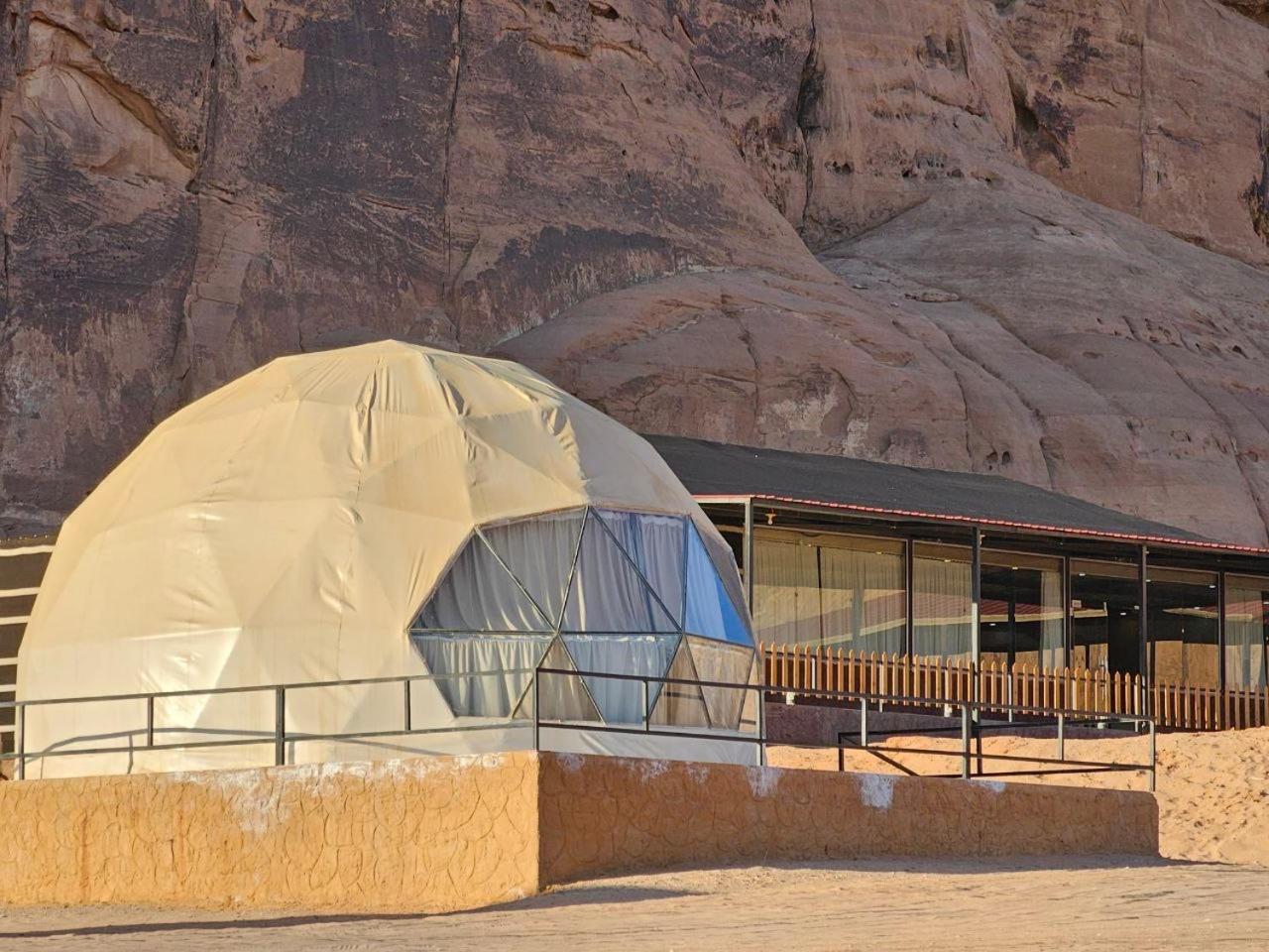 Rum Victoria Luxury Camp Wadi Rum Extérieur photo