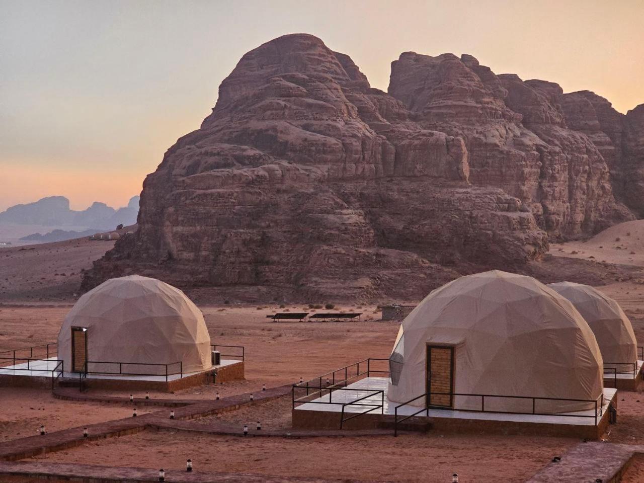 Rum Victoria Luxury Camp Wadi Rum Extérieur photo