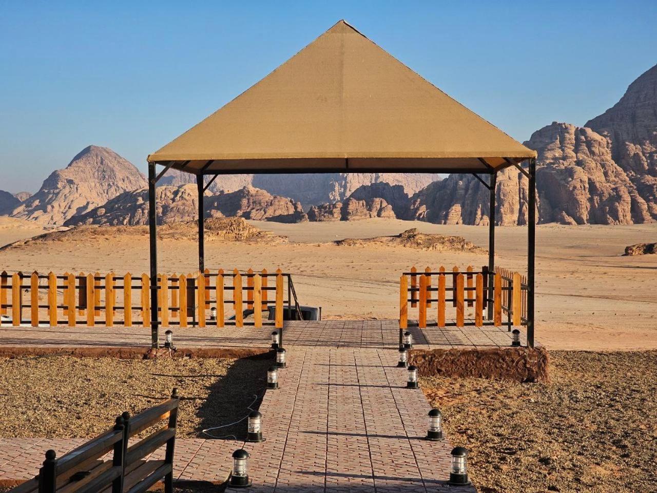 Rum Victoria Luxury Camp Wadi Rum Extérieur photo