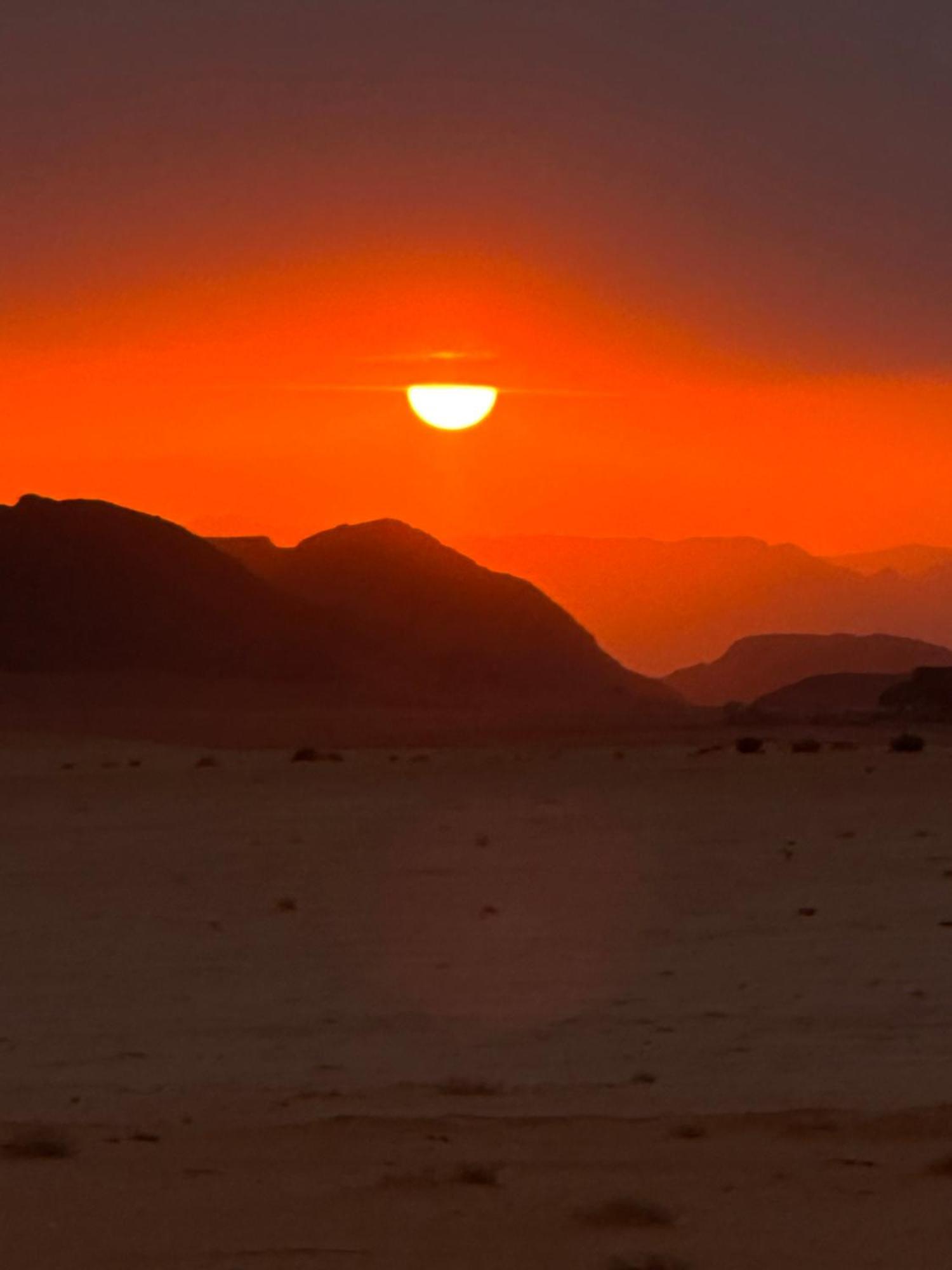 Rum Victoria Luxury Camp Wadi Rum Extérieur photo